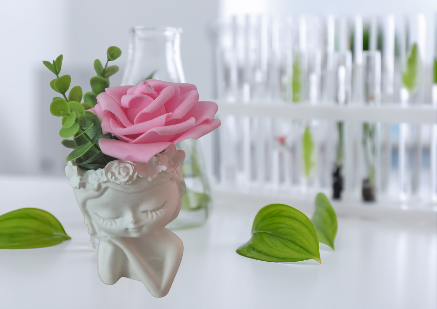 Rosa Weiß Blumenmädchen -Tischdeko Handgefertigte Keraflott Vase – Dekorative Frauenkopf Vase für Trockenblumen